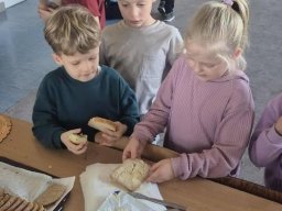 57151805712911856461427141776300626222901222n